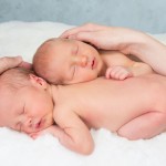 Грудное вскармливание двойни