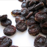Чернослив при кормлении грудью: польза, рецепты, помощь при запоре